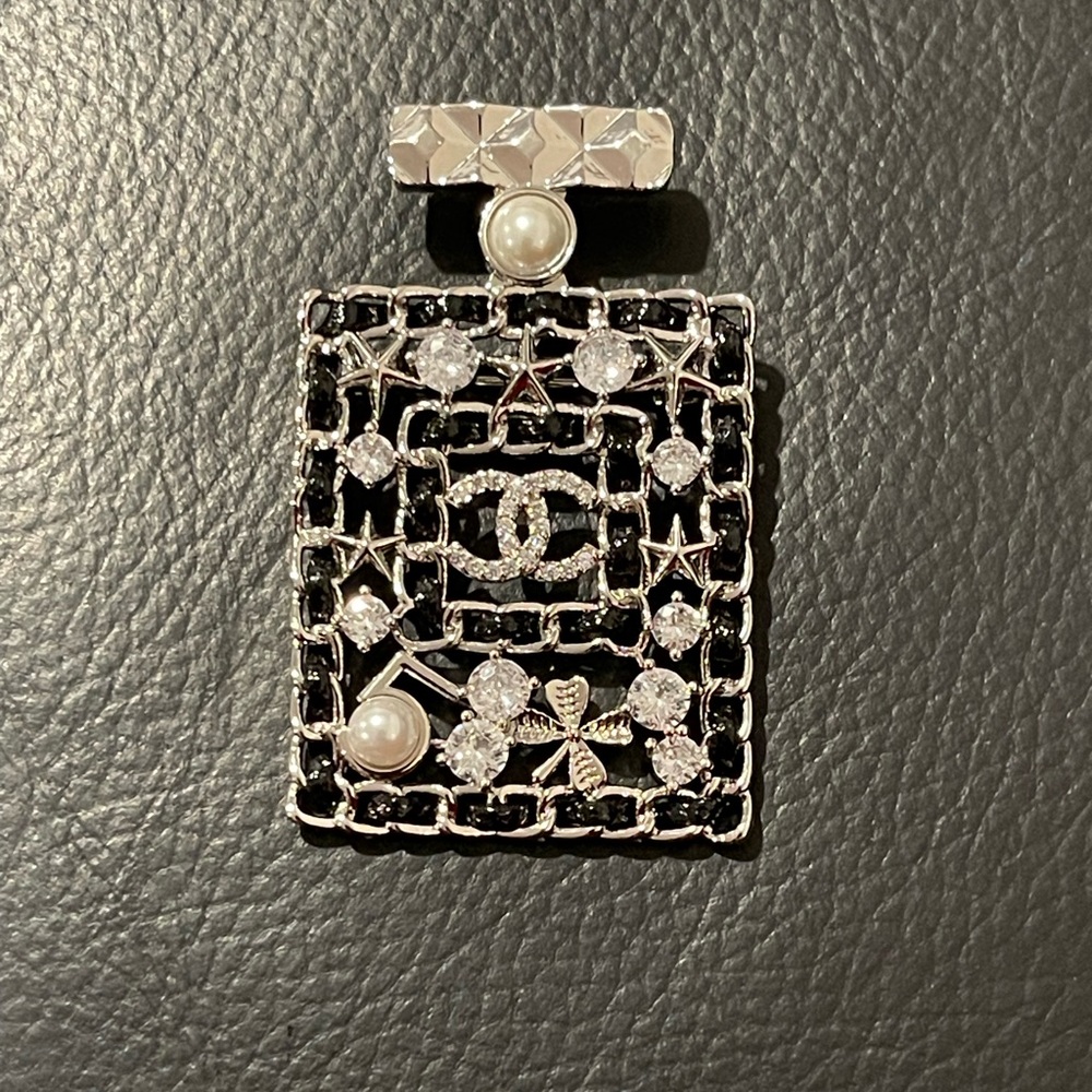 Fashion brand inspired Black Enamel, Silver-Tone Crystal & Pearl Brooch